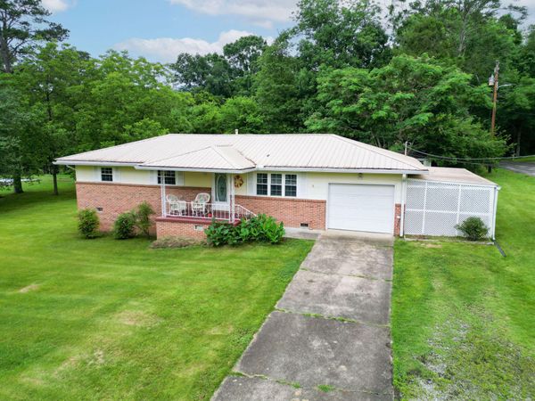 89 N Pine Street, Trenton, GA 30752