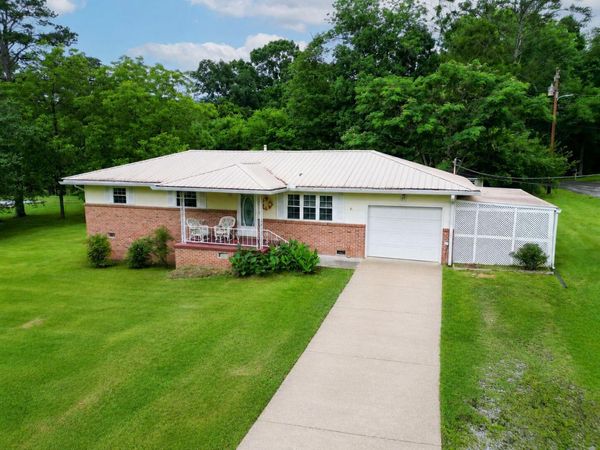 89 N Pine Street, Trenton, GA 30752