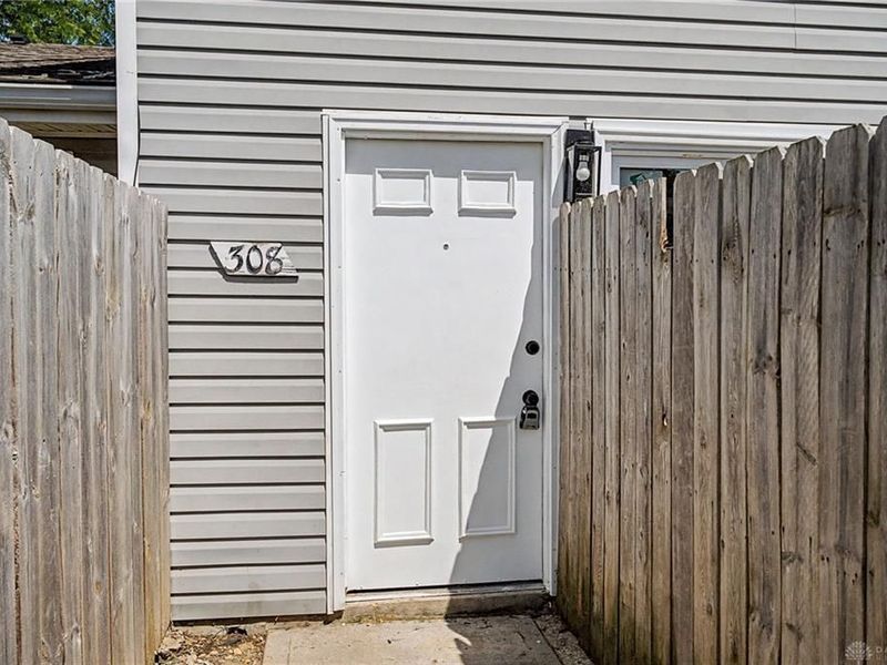 308 Chadwick Place, Fairborn, OH 45324 Photo 4