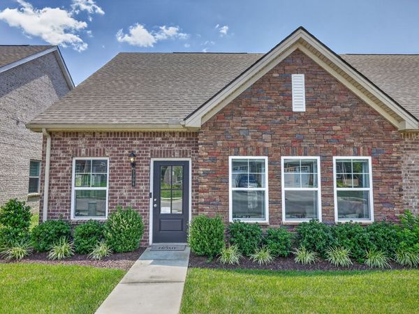2306 Laurelstone Dr, Murfreesboro, TN 37130