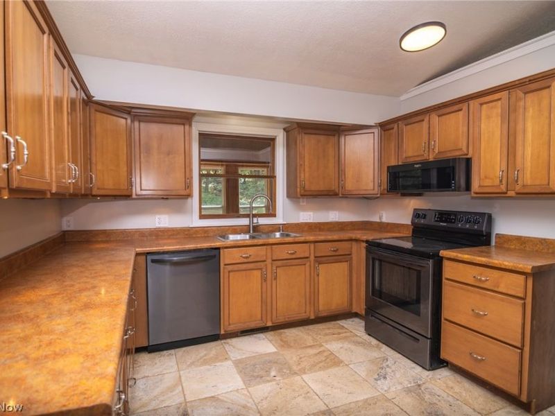 120 Windermere Drive, Saint Clairsville, OH 43950 Photo 10