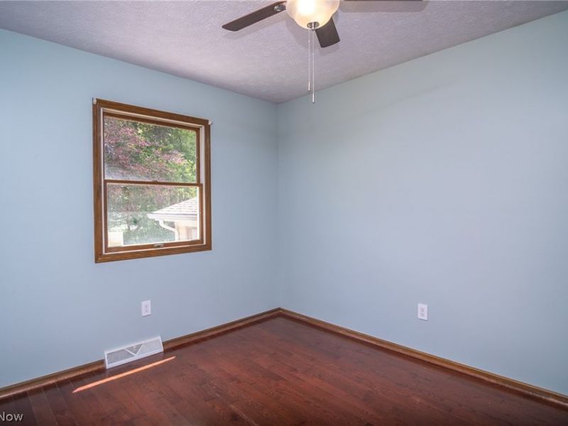 120 Windermere Drive, Saint Clairsville, OH 43950 Photo 21