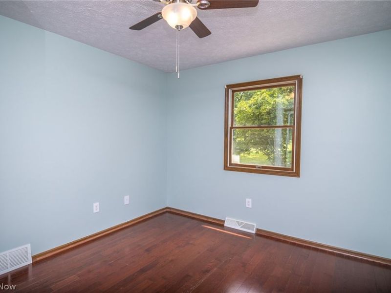 120 Windermere Drive, Saint Clairsville, OH 43950 Photo 24