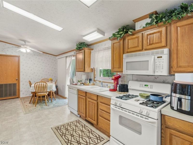 670 Tern Court, Streetsboro, OH 44241 Photo 11