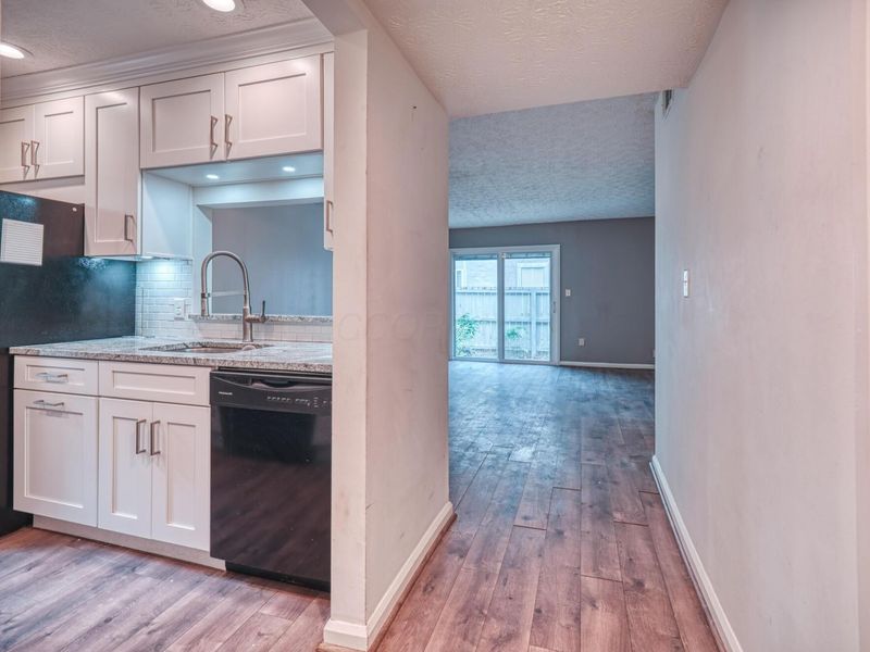 940 Quay Avenue, Unit A, Grandview Heights, OH 43212 Photo 2