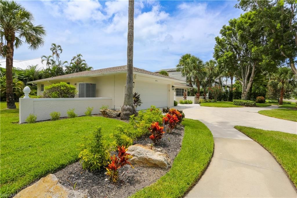 2901 Crayton Rd , Naples, FL 34103 Photo