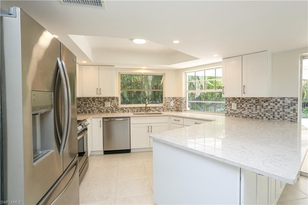 2901 Crayton Rd , Naples, FL 34103 Photo