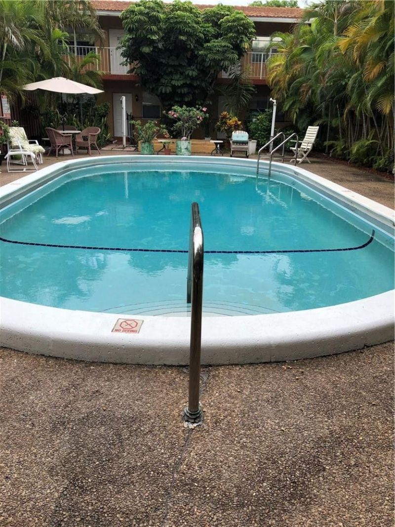 2016 NE 17th Court, Unit 11, Fort Lauderdale, FL 33305 Photo