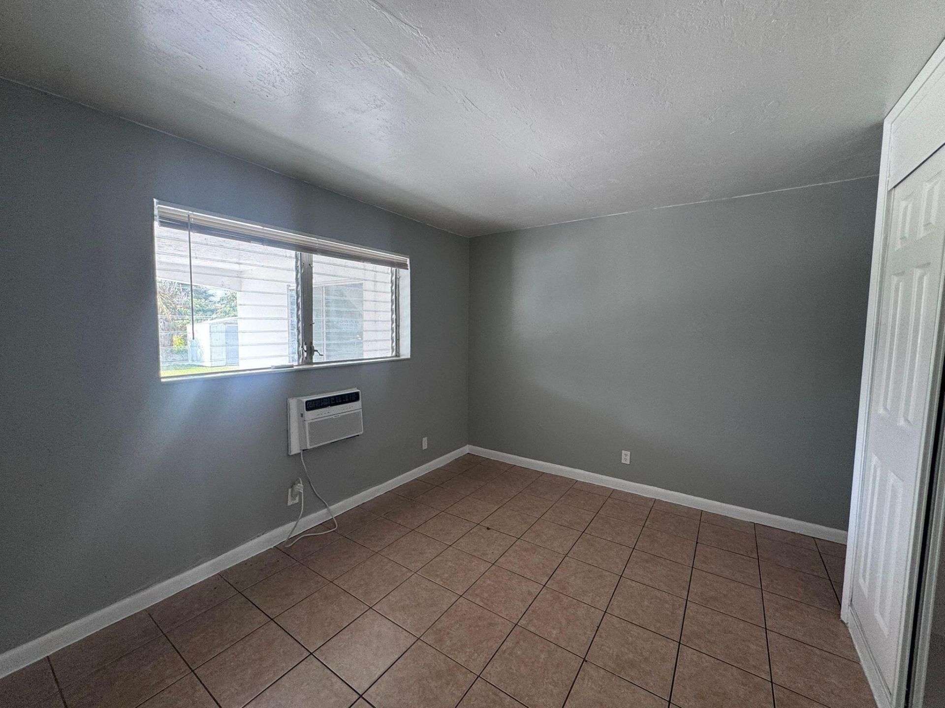 1251 W River Drive, Unit 3, Margate, FL 33063 Photo