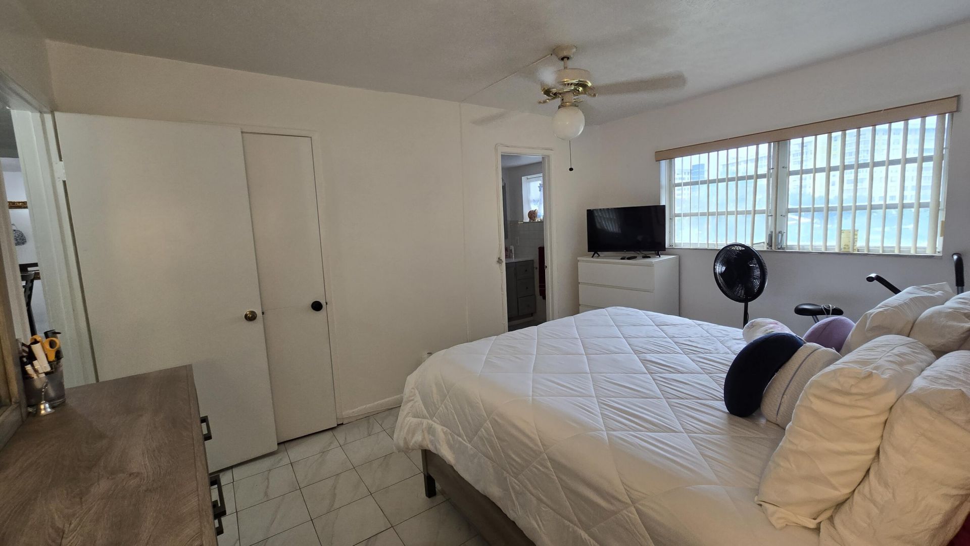 1200 Tallwood Avenue, Unit 305, Hollywood, FL 33021 Photo