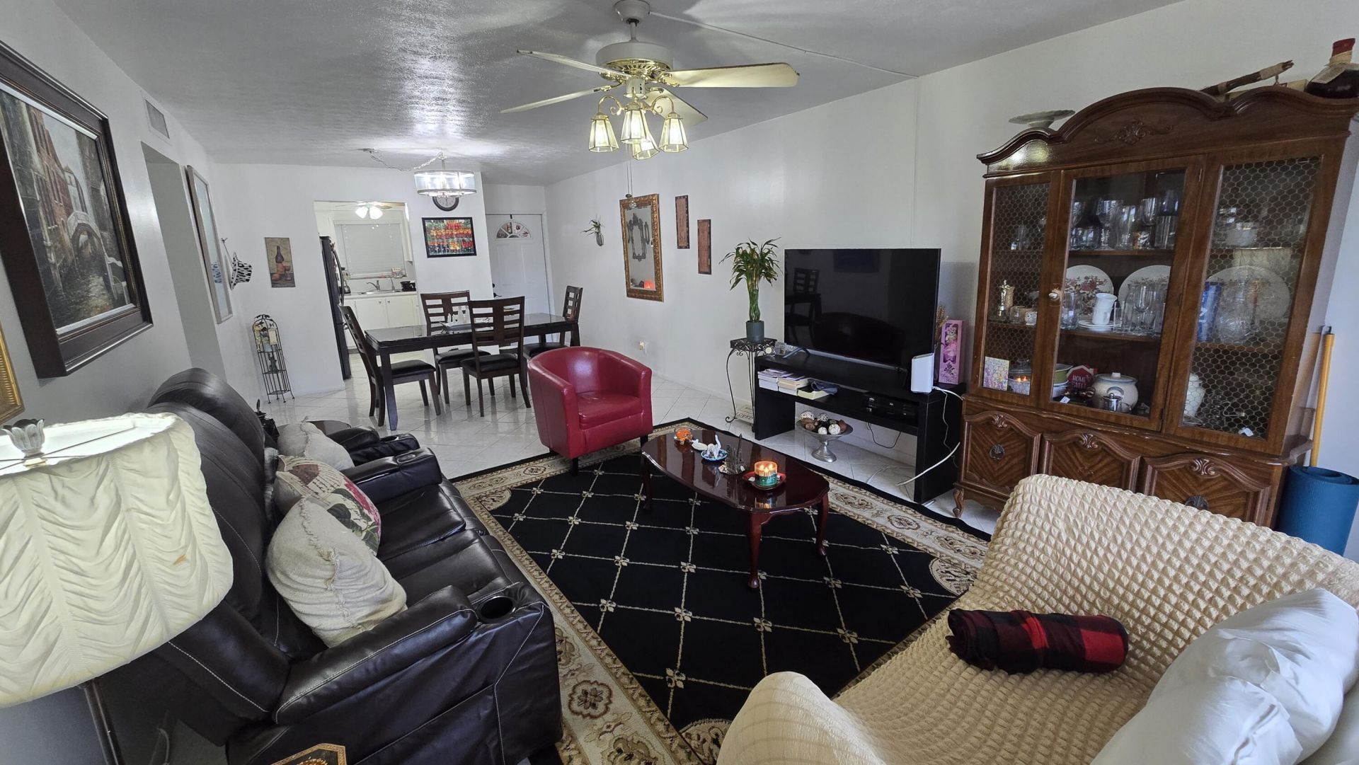 1200 Tallwood Avenue, Unit 305, Hollywood, FL 33021 Photo