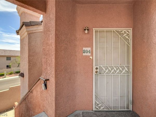 7705 HIMALAYAS Avenue, Unit 204, Las Vegas, NV 89128