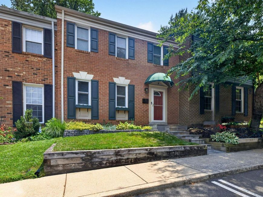 4 Honey Brook Circle, Gaithersburg, MD 20878 Main Photo