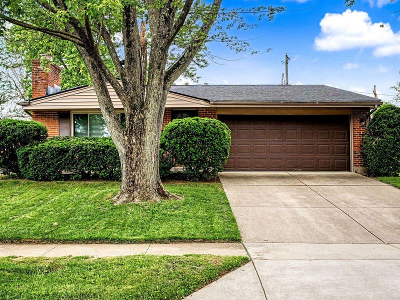 1428 Beaver Creek Lane, Kettering, OH 45429 Photo 2