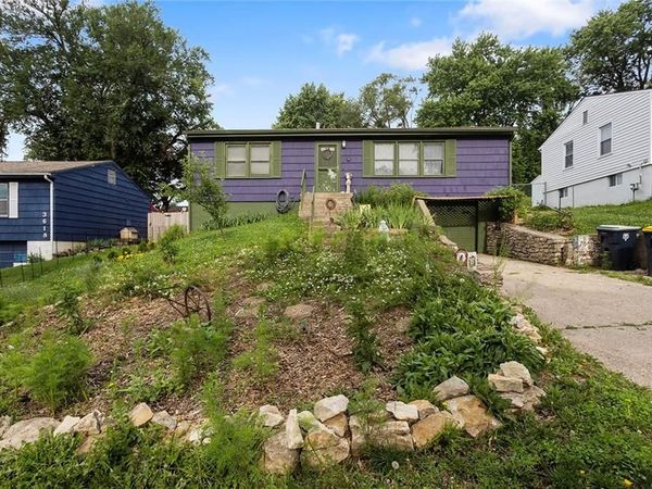 3622 NE Cypress Drive, Kansas City, MO 64117