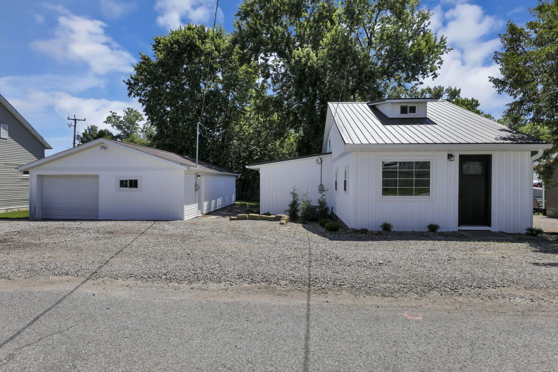 86 Wood Street, Buckeye Lake, OH 43008 Main Photo