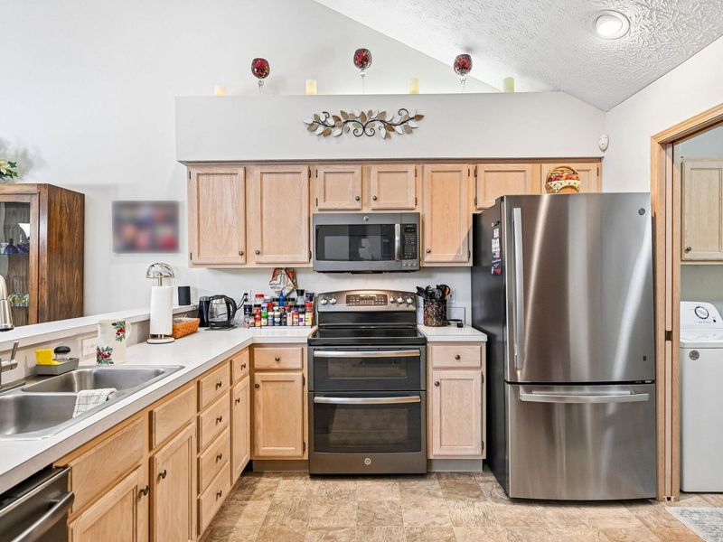 5614 Brickstone Place, Unit 8, Hilliard, OH 43026 Photo 11