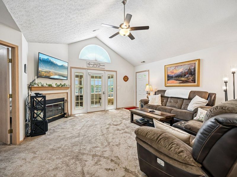 5614 Brickstone Place, Unit 8, Hilliard, OH 43026 Photo 4