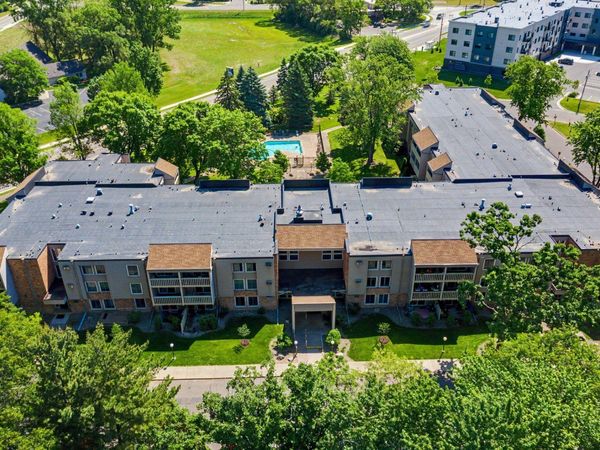 4045 Hodgson Road, Unit 107, Shoreview, MN 55126