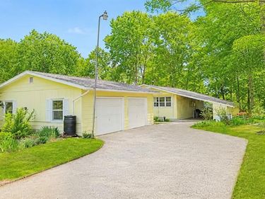 4840 N Flint Road, Edenville Twp, MI 48657