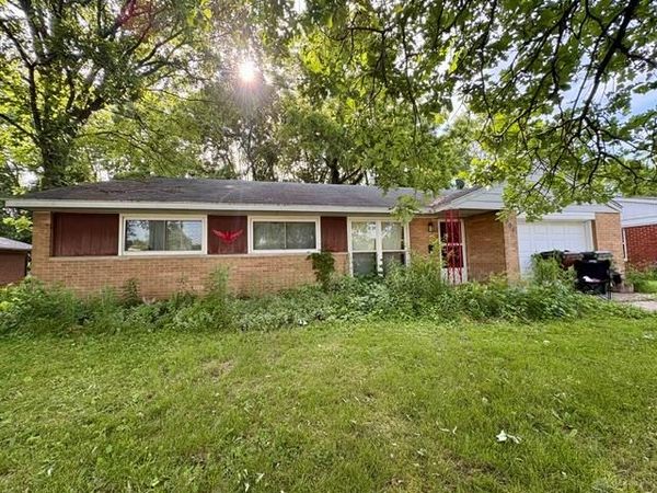 504 Kennison Avenue, New Carlisle, OH 45344