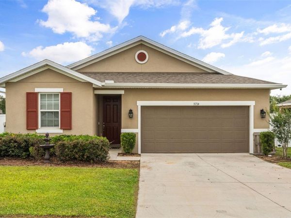31724 BROADWATER AVENUE , LEESBURG, FL 34748