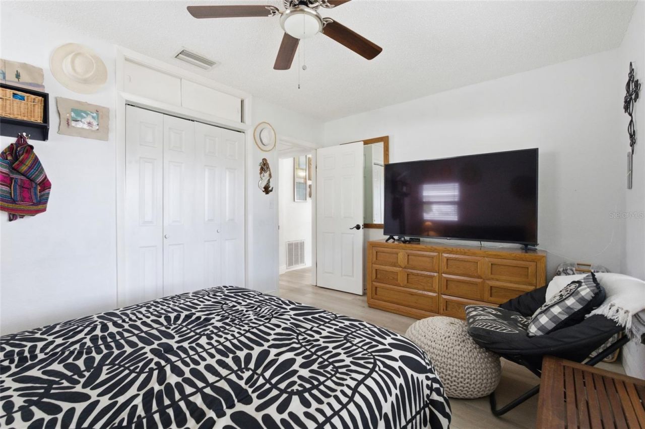 6810 4th Avenue N, Saint Petersburg, FL 33710 Photo