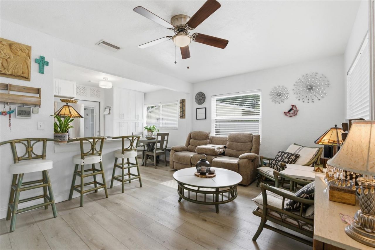 6810 4th Avenue N, Saint Petersburg, FL 33710 Photo