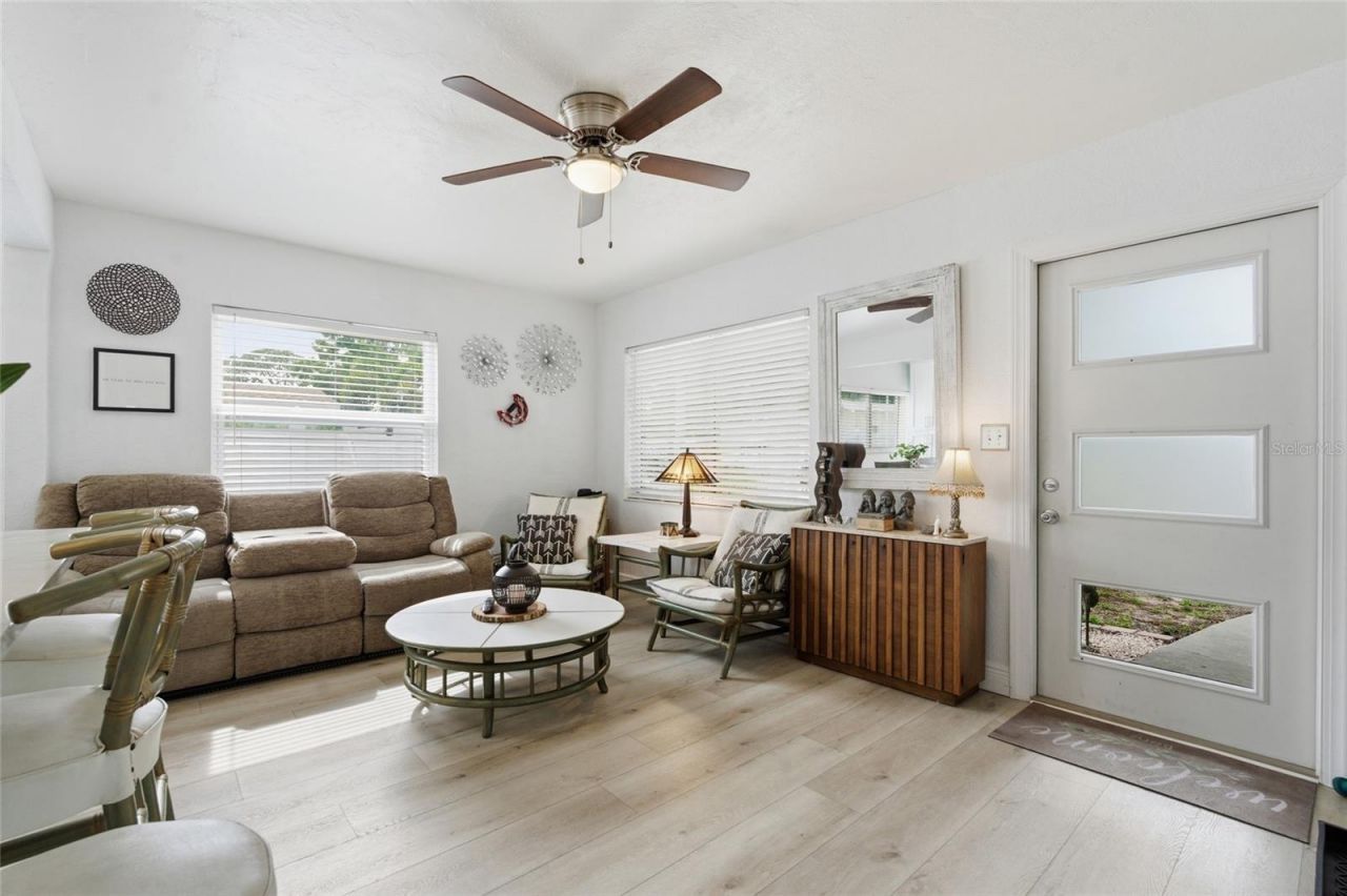 6810 4th Avenue N, Saint Petersburg, FL 33710 Photo