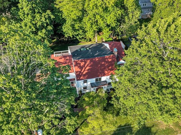 31 Alba Rd, Wellesley, MA 02481