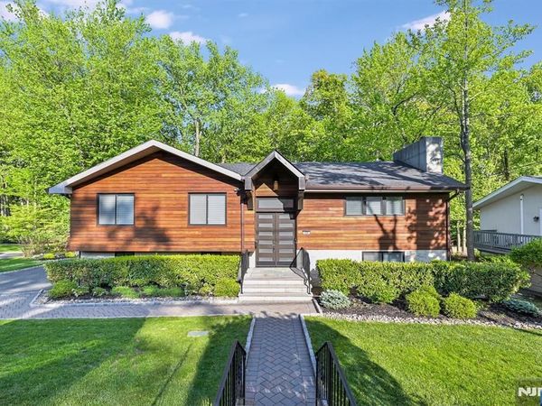655 Floyd Street, Englewood Cliffs, NJ 07632