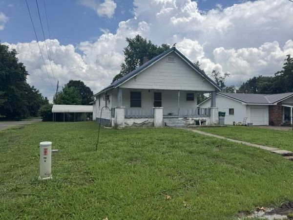 310 N Davis Street, Miller, MO 65707