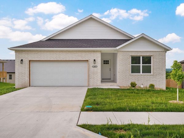 1003 W Jay Street , Ozark, MO 65721
