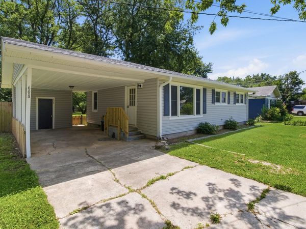 608 S High Street, Mountain Grove, MO 65711