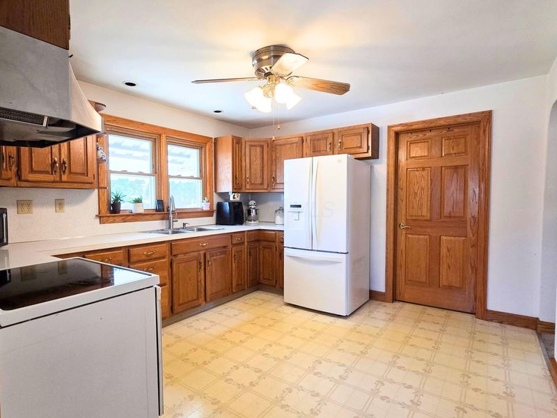 139 Jefferson Street, Mount Sterling, OH 43143 Photo 8