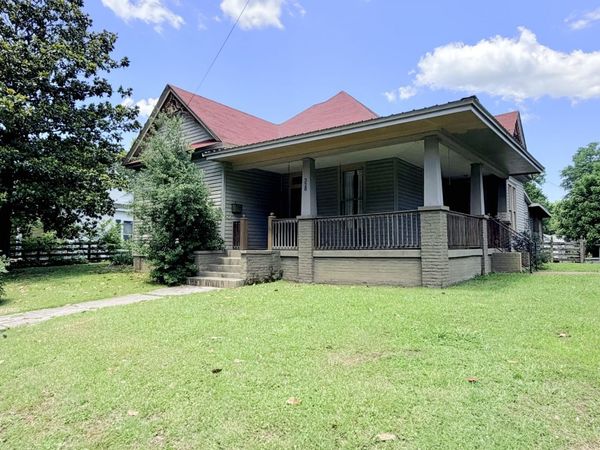 328 Head St , Paris, TN 38242