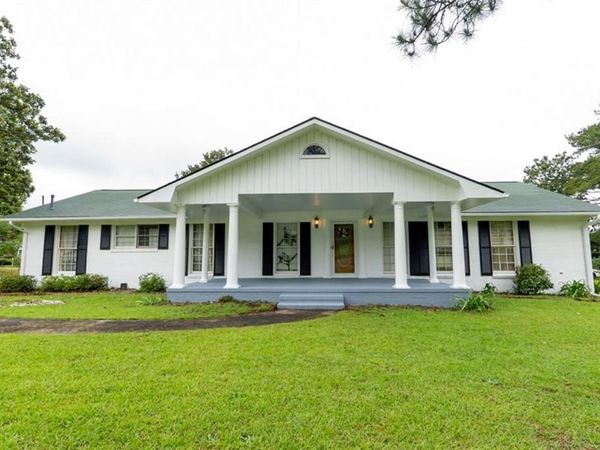 4962 John Kennedy Drive , Macon, GA 31204
