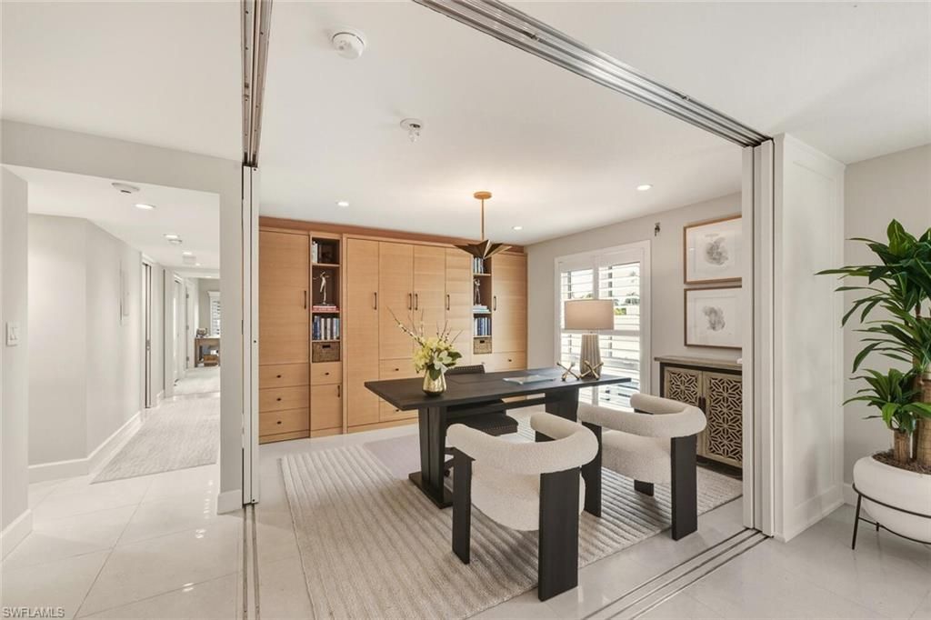 250 W Park Shore Dr , Unit 101, Naples, FL 34103 Photo