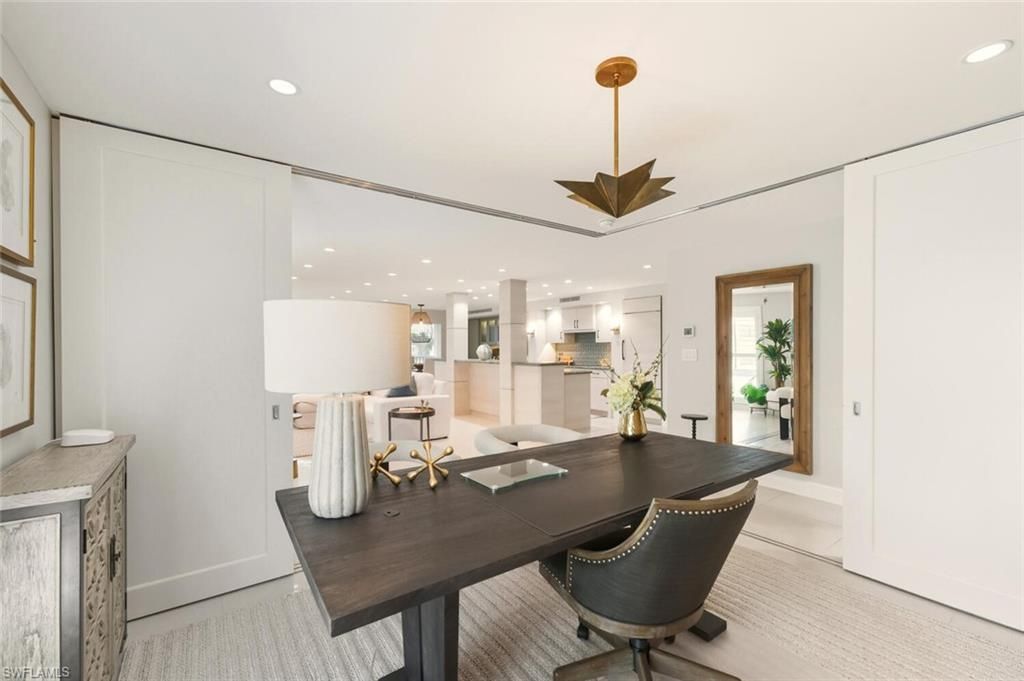 250 W Park Shore Dr , Unit 101, Naples, FL 34103 Photo