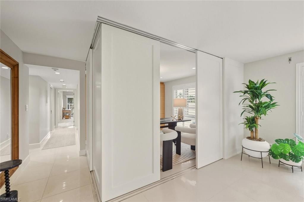 250 W Park Shore Dr , Unit 101, Naples, FL 34103 Photo