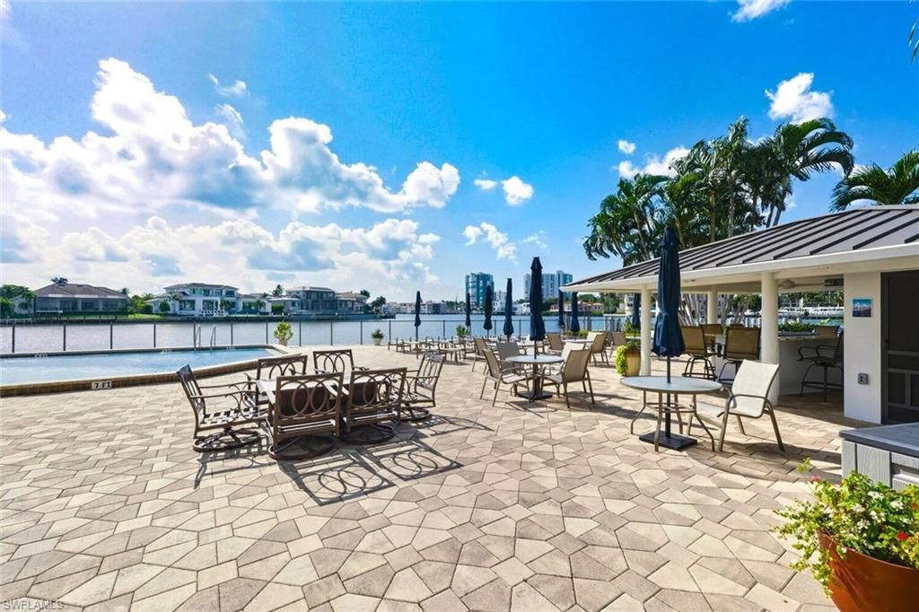 250 W Park Shore Dr , Unit 101, Naples, FL 34103 Photo