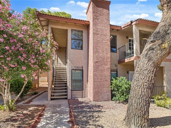 5576 W Rochelle Avenue, Unit C, Las Vegas, NV 89103