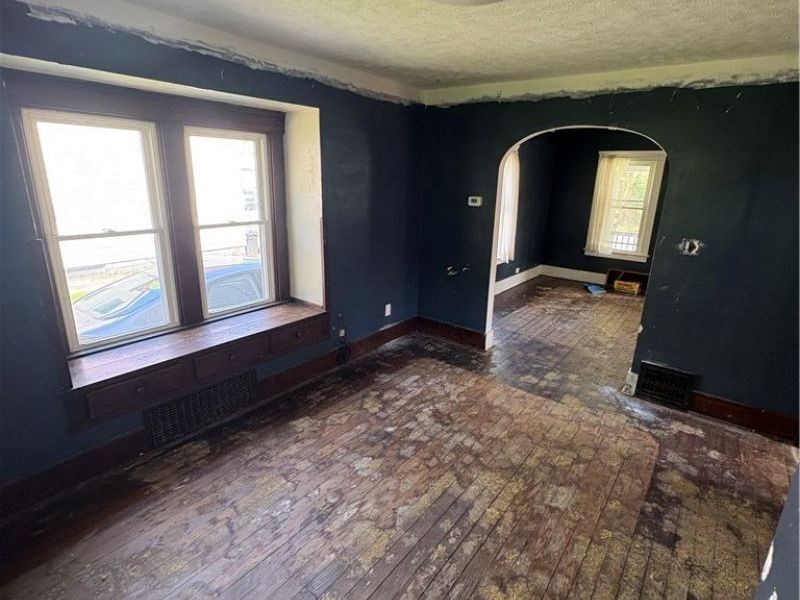 823 W 17th Street, Lorain, OH 44052 Photo 8