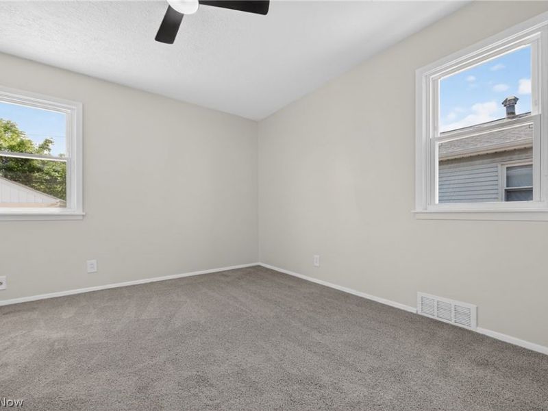 11709 Guardian Boulevard, Cleveland, OH 44135 Photo 15