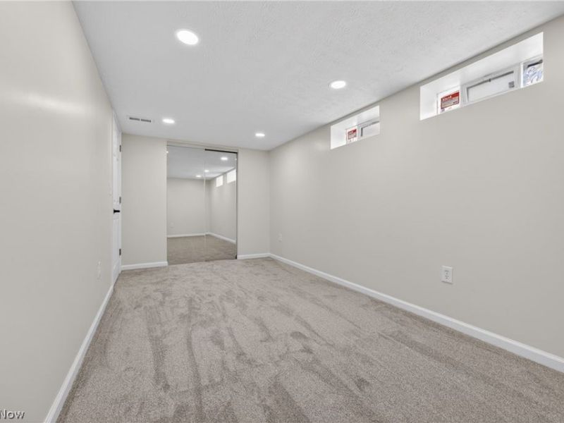 11709 Guardian Boulevard, Cleveland, OH 44135 Photo 19