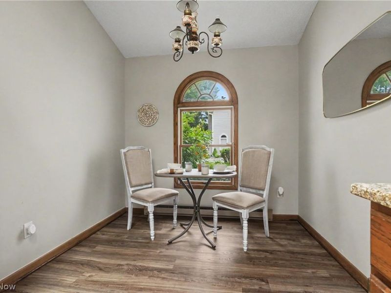 1904 Indian Hills Trail, Akron, OH 44313 Photo 10