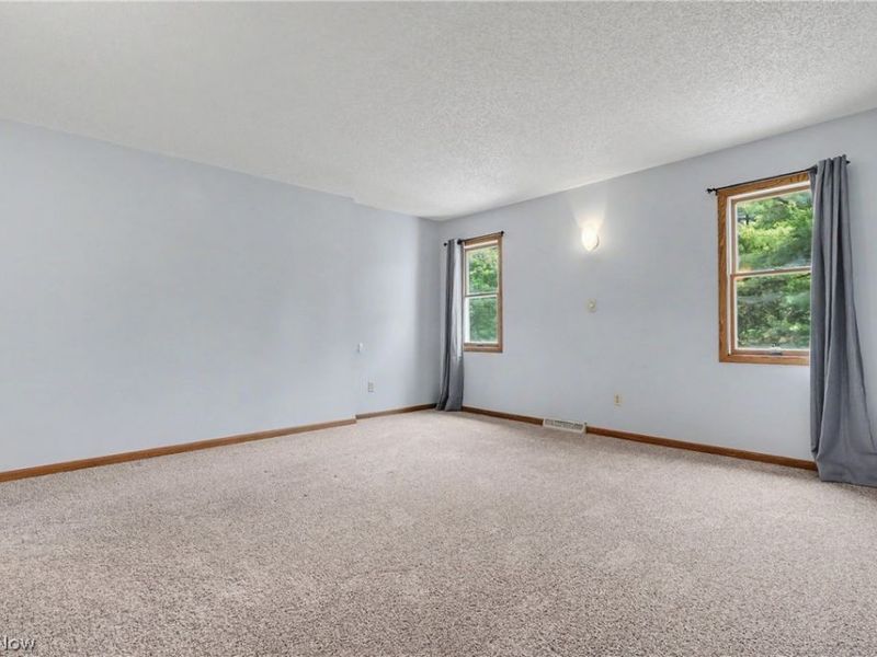 1904 Indian Hills Trail, Akron, OH 44313 Photo 22