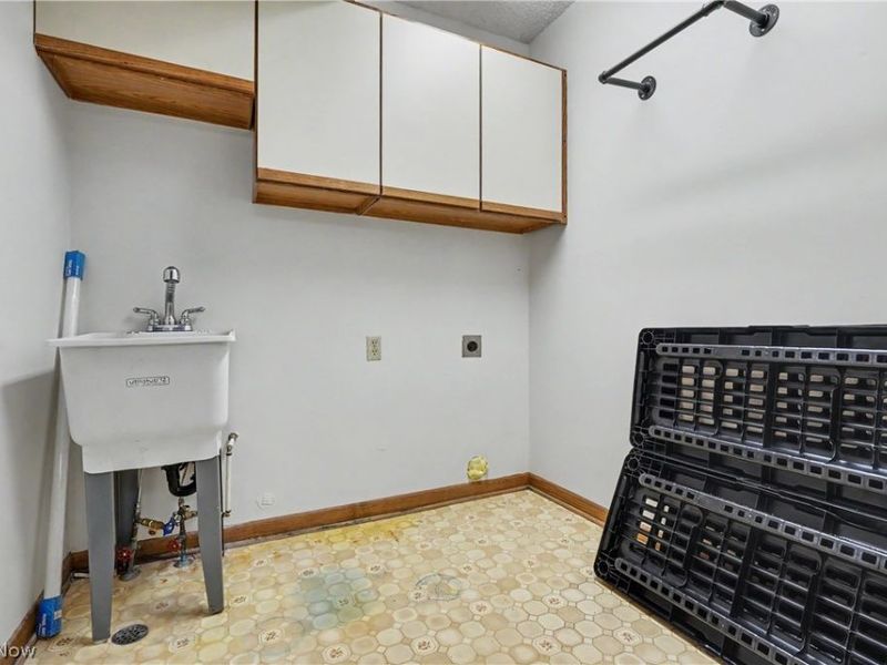 1904 Indian Hills Trail, Akron, OH 44313 Photo 31