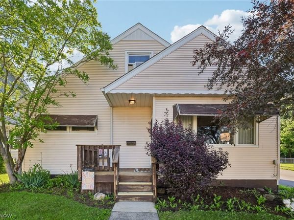 225 24th Street NW, Barberton, OH 44203