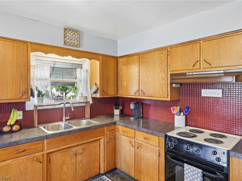 225 24th Street NW, Barberton, OH 44203 Photo 12